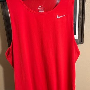 XL red under Armour tank top